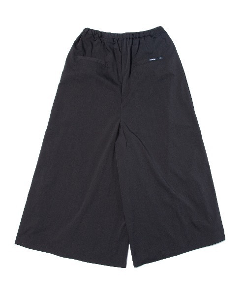 And A(アンドエー)の「Gramicci by F/CE. グラミチバイエフシーイー / F/CE x GRAMICCI WIDE TECH CULOTTE ワイドテックキュロット イージーパンツ(セットアップ) / GUP3-S3005(その他パンツ・メンズ・ブラック・MEDIUM/SMALL)」の15枚目の写真