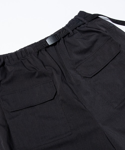 And A(アンドエー)の「Gramicci by F/CE. グラミチバイエフシーイー / F/CE x GRAMICCI WIDE TECH CULOTTE ワイドテックキュロット イージーパンツ(セットアップ) / GUP3-S3005(その他パンツ・メンズ・ブラック・MEDIUM/SMALL)」の16枚目の写真