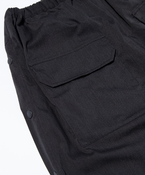 And A(アンドエー)の「Gramicci by F/CE. グラミチバイエフシーイー / F/CE x GRAMICCI WIDE TECH CULOTTE ワイドテックキュロット イージーパンツ(セットアップ) / GUP3-S3005(その他パンツ・メンズ・ブラック・MEDIUM/SMALL)」の17枚目の写真