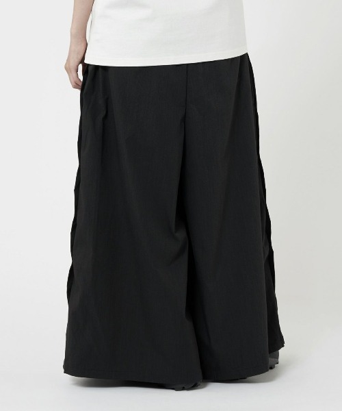 And A(アンドエー)の「Gramicci by F/CE. グラミチバイエフシーイー / F/CE x GRAMICCI WIDE TECH CULOTTE ワイドテックキュロット イージーパンツ(セットアップ) / GUP3-S3005(その他パンツ・メンズ・ブラック・MEDIUM/SMALL)」の7枚目の写真