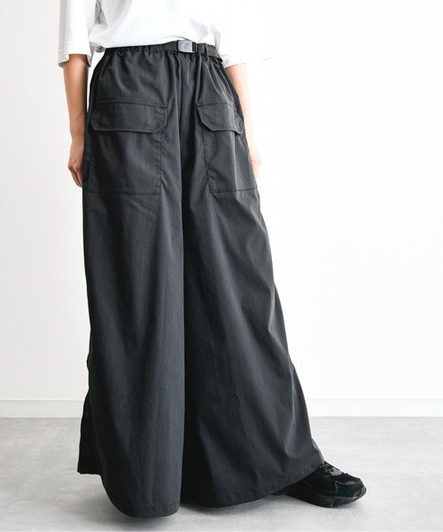 And A(アンドエー)の「Gramicci by F/CE. グラミチバイエフシーイー / F/CE x GRAMICCI WIDE TECH CULOTTE ワイドテックキュロット イージーパンツ(セットアップ) / GUP3-S3005(その他パンツ・メンズ・ブラック・MEDIUM/SMALL)」の21枚目の写真