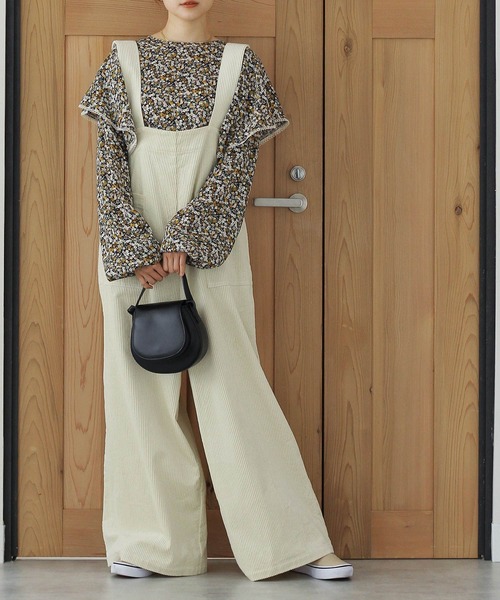 Crisp（クリスプ）の「コーデュロイワイドサロペット（サロペット/オーバーオール・レディース・ブラウン/ピンク/アイボリー・FREE）」の6枚目の写真