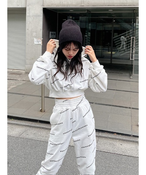 ENVYM(アンビー)の「オールロゴショートPO(Tシャツ/カットソー・レディース・ホワイト/ブラック・FREE)」の9枚目の写真