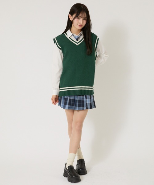 WEGO（ウィゴー）の「WEGO/【25年春夏新色】ラインスクールニットベスト（ベスト・レディース・ベージュ/ネイビー/オフホワイト/サックスブルー/マスタード/ライトピンク・FREE）」の17枚目の写真