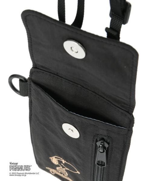 Green　Parks（グリーンパークス）の「■PEANUTS スマホショルダー（ショルダーバッグ・レディース・ブラック/ベージュ・FREE）」の7枚目の写真