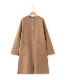 ダブルフェイスリバーノーカラーコートを使った人気ファッション