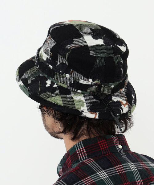 BEAMS PLUS(ビームスプラス)の「BEAMS PLUS / ウール チェック カモフラージュ プリント ジャングルハット(ハット・メンズ・ホワイト/レッド・ONE SIZE)」の6枚目の写真