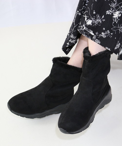 Fin（フィン）の「フェイクファー厚底スニーカーブーツ【低反発スポンジ入り】（ブーツ・レディース・ブラック/ベージュ/ブラック系その他・LL/S/M/L）」の11枚目の写真