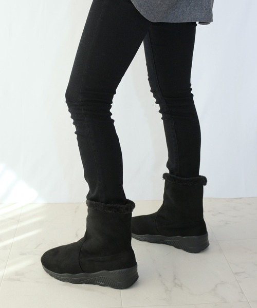 Fin（フィン）の「フェイクファー厚底スニーカーブーツ【低反発スポンジ入り】（ブーツ・レディース・ブラック/ベージュ/ブラック系その他・LL/S/M/L）」の22枚目の写真