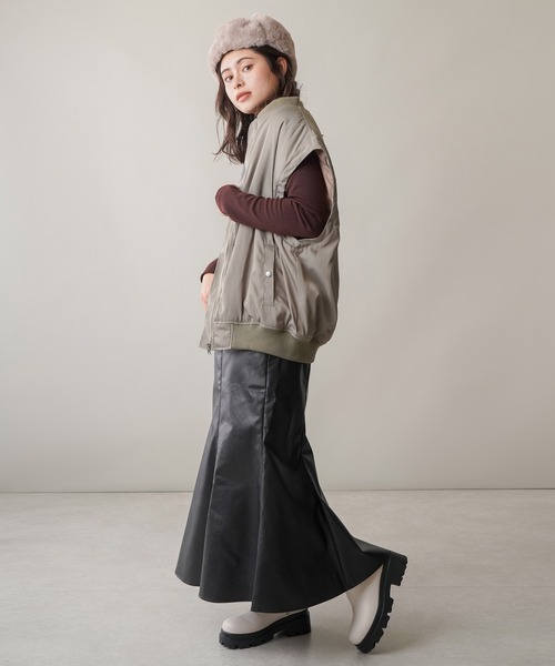 SPINNS(スピンズ)の「【マルチWAY】MA-1肩ジップジャケット/ベスト(MA-1・レディース・アイボリー/カーキ/ブラック・ONESIZE)」の13枚目の写真