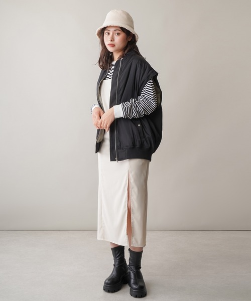 SPINNS(スピンズ)の「【マルチWAY】MA-1肩ジップジャケット/ベスト(MA-1・レディース・アイボリー/カーキ/ブラック・ONESIZE)」の18枚目の写真