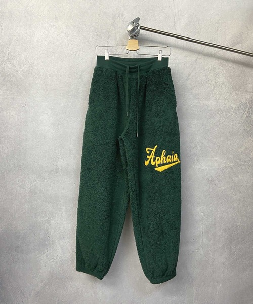 Beno（ビーノ）の「シルキーボア サガラ刺繍レターロゴ ワイドジョガーパンツ（スウェットパンツ・メンズ・グリーン/イエロー/オフホワイト/ピンクベージュ/ブラック・L/M）」の11枚目の写真