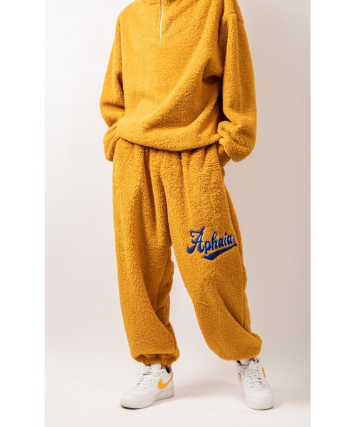 Beno（ビーノ）の「シルキーボア サガラ刺繍レターロゴ ワイドジョガーパンツ（スウェットパンツ・メンズ・グリーン/イエロー/オフホワイト/ピンクベージュ/ブラック・L/M）」の12枚目の写真