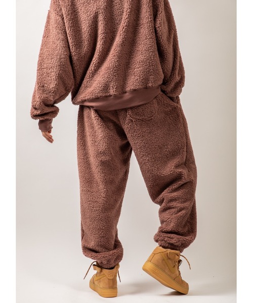 Beno（ビーノ）の「シルキーボア サガラ刺繍レターロゴ ワイドジョガーパンツ（スウェットパンツ・メンズ・グリーン/イエロー/オフホワイト/ピンクベージュ/ブラック・L/M）」の22枚目の写真