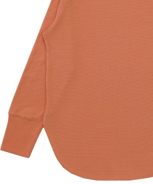 select MOCA(セレクトモカ)の「サーマルラウンドヘムベーシックロングTシャツ(Tシャツ/カットソー・レディース・コーラル/ブラック/オフホワイト・FREE)」の7枚目の写真