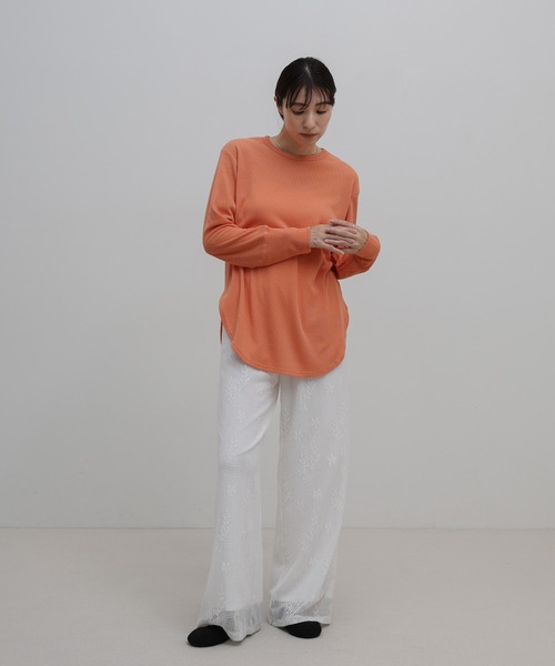 select MOCA(セレクトモカ)の「サーマルラウンドヘムベーシックロングTシャツ(Tシャツ/カットソー・レディース・コーラル/ブラック/オフホワイト・FREE)」の16枚目の写真