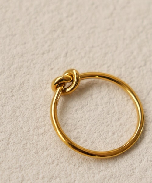 IAMUSE（アイアミューズ）の「金属アレルギー対応　ノットモチーフリング S0830【IAMUSE】（リング・レディース・ゴールド・9号/11号/13号）」の9枚目の写真