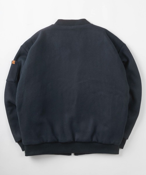 UNIVERSAL OVERALL(ユニバーサルオーバーオール)の「【UNIVERSAL OVERALL/ユニバーサルオーバーオール】ライトメルトン ブルゾン/ TEAM JACKET/メルトンチームジャケット/ビッグシルエット(ブルゾン・メンズ・ブラック/ネイビー/キャメル・M/L/XL)」の4枚目の写真