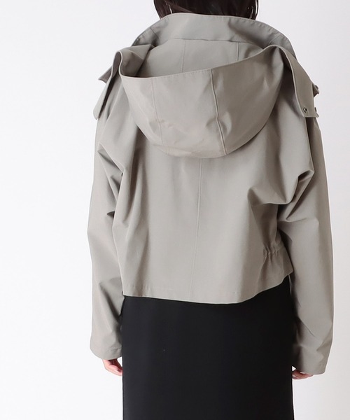 Hart(ハート)の「Hart / short hooded blouson(ショートフード付きブルゾン)(ブルゾン・レディース・ベージュ・38)」の6枚目の写真