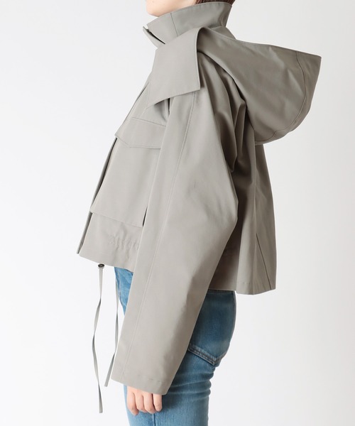 Hart(ハート)の「Hart / short hooded blouson(ショートフード付きブルゾン)(ブルゾン・レディース・ベージュ・38)」の4枚目の写真