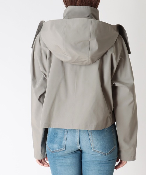 Hart(ハート)の「Hart / short hooded blouson(ショートフード付きブルゾン)(ブルゾン・レディース・ベージュ・38)」の11枚目の写真
