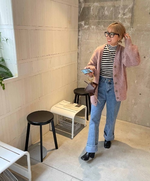 ISOOK(アイスー)の「Waist design loose denims / ウエストデザインルーズデニム(デニムパンツ・レディース・ライトブルー・S/M)」の2枚目の写真