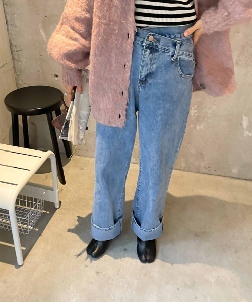 ISOOK(アイスー)の「Waist design loose denims / ウエストデザインルーズデニム(デニムパンツ・レディース・ライトブルー・S/M)」の16枚目の写真