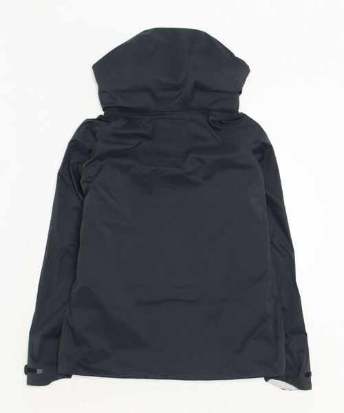 DESCENTE ALLTERRAIN（デサント　オルテライン）の「ハードシェルジャケット“クレアス” / HARD SHELL JACKET "CREAS"（その他アウター・レディース・ブラック/ネイビー・MEDIUM/LARGE/X-LARGE/SMALL）」の3枚目の写真