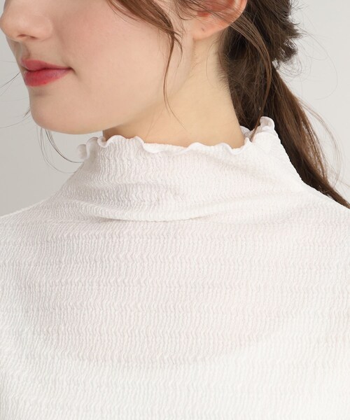 DRESKIP（ドレスキップ）の「◆しぼ感シアーハイネックインナートップス（Tシャツ/カットソー・レディース・オフホワイト/レモンイエロー/ブラック・02/03）」の8枚目の写真