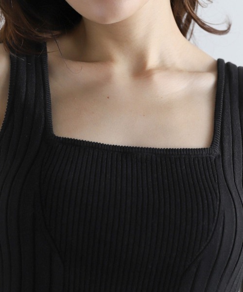 PAGEBOY(ページボーイ)の「スクエアネックニットタンク(タンクトップ・レディース・ブラック/オフホワイト/チャコールグレー/イエロー/ミント/ターコイズブルー/ピンク/マスタード/オレンジ系・FREE)」の15枚目の写真