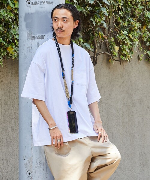 FREAK'S STORE（フリークスストア）の「【限定展開】9オンス Heavyweight ビッグシルエット クルーネック ポケットTシャツ/ヘビーウェイト（Tシャツ/カットソー・メンズ・ホワイト系その他/ネイビー/ホワイト/ブラック系その他/アッシュグレー/ブラック/グレイッシュベージュ/ダークグリーン・MEDIUM/SMALL/LARGE）」の13枚目の写真