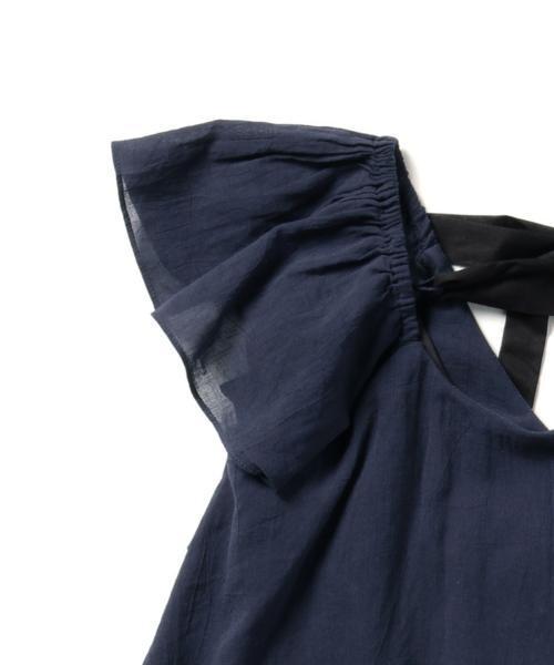 Ray BEAMS（レイビームス）の「Ray BEAMS / バック リボン ラッフル ブラウス（シャツ/ブラウス・レディース・ホワイト/ネイビー・ONE SIZE）」の8枚目の写真