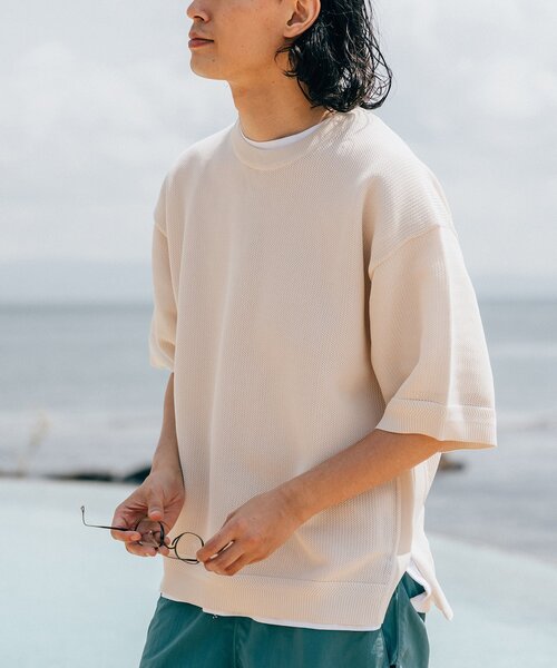 EDIFICE（エディフィス）の「スポンディッシュ リラックス ニット Tシャツ（ニット/セーター・メンズ・ブルー/チャコールグレー/ブラック/アイボリー/レッド・SMALL/MEDIUM/LARGE）」の2枚目の写真