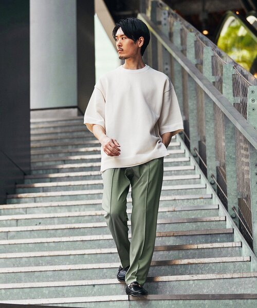 EDIFICE（エディフィス）の「スポンディッシュ リラックス ニット Tシャツ（ニット/セーター・メンズ・ブルー/チャコールグレー/ブラック/アイボリー/レッド・SMALL/MEDIUM/LARGE）」の7枚目の写真