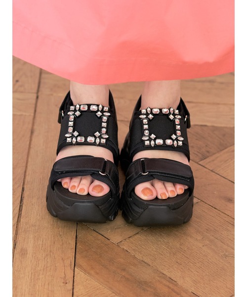 Mafmof（マフモフ）の「Mafmof(マフモフ)ビジュー付き厚底ボリュームソールスポーツサンダル（サンダル・レディース・ホワイト/ブラック・L/S/LL/M）」の11枚目の写真