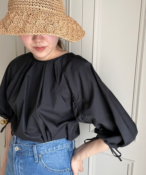 LOWRYS FARM(ローリーズファーム)の「バックシャンボリュームS6S 192438(シャツ/ブラウス・レディース・ブラック/ベージュ/ホワイト・FREE)」の1枚目の写真