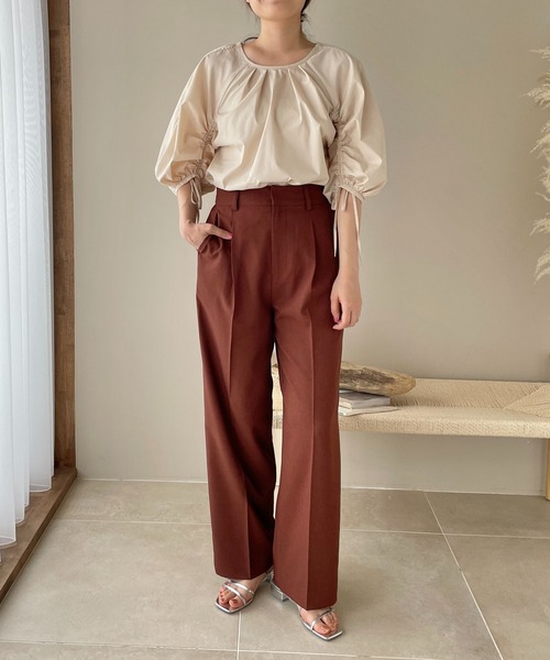 LOWRYS FARM(ローリーズファーム)の「バックシャンボリュームS6S 192438(シャツ/ブラウス・レディース・ブラック/ベージュ/ホワイト・FREE)」の4枚目の写真