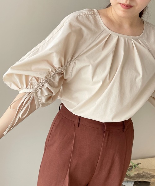 LOWRYS FARM(ローリーズファーム)の「バックシャンボリュームS6S 192438(シャツ/ブラウス・レディース・ブラック/ベージュ/ホワイト・FREE)」の8枚目の写真
