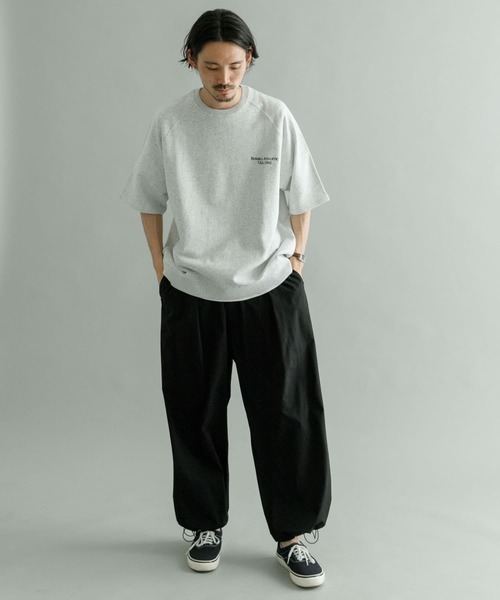 URBAN RESEARCH(アーバンリサーチ)の「URBAN RESEARCH iD ナイロンストレッチイージーオーバーパンツ(その他パンツ・メンズ・チャコールグレー/ブラック/ネイビー・MEDIUM/LARGE)」の6枚目の写真