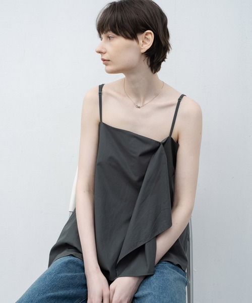 EKCOOKIES（イーケークッキーズ）の「【 EKCOOKIES 】アシンメトリーフリルキャミビスチェ（キャミソール・レディース・カーキ・M）」の21枚目の写真