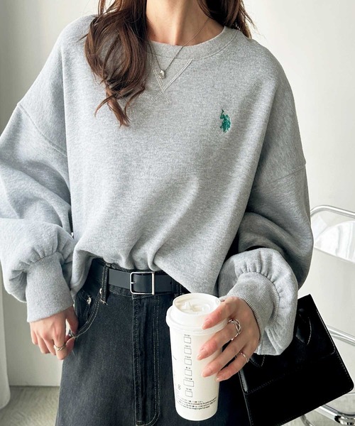 U.S. POLO ASSN.（ユーエスポロアッスン）の「GeeRA別注【U.S. POLO ASSN.】ワンポイント刺繍袖ボリュームショート裏起毛スウェット（スウェット・レディース・ブラック/オートミール/杢グレー/ベージュ・LARGE/MEDIUM/SMALL）」の15枚目の写真