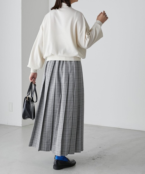 BONLECILL（ボンルシール）の「パールボタン配色フレンチ刺繍ワッフルポロシャツ（ポロシャツ・レディース・ブルー/アイボリー/ブラック/レッド・FREE）」の11枚目の写真