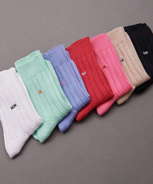 I am I in fact...（アイアムアイインファクト）の「_WEEKLY SOCKS 23（ソックス/靴下・レディース・ホワイト/ピンク/ブラック/パープル/グレイッシュベージュ/グリーン/レッド・FREE）」の8枚目の写真