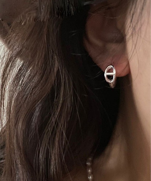 LA VORAGINE(ラ ヴォラジネ)の「金属アレルギー対応ミニフープピアス(ピアス(両耳用)・レディース・シルバー/ゴールド/ピンクゴールド/A/B・FREE)」の7枚目の写真