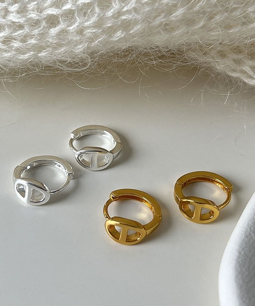 LA VORAGINE(ラ ヴォラジネ)の「金属アレルギー対応ミニフープピアス(ピアス(両耳用)・レディース・シルバー/ゴールド/ピンクゴールド/A/B・FREE)」の8枚目の写真