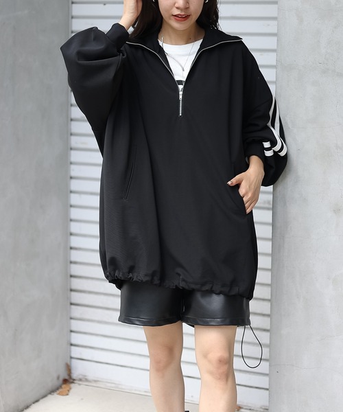 COLONY 2139（コロニートゥーワンスリーナイン）の「ドレープピケラインボリュームプルオーバー（ジャージ・レディース・ブラック/ネイビー・FREE）」の5枚目の写真