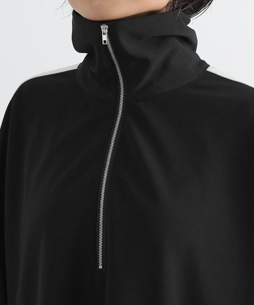 COLONY 2139（コロニートゥーワンスリーナイン）の「ドレープピケラインボリュームプルオーバー（ジャージ・レディース・ブラック/ネイビー・FREE）」の16枚目の写真