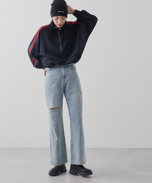 COLONY 2139（コロニートゥーワンスリーナイン）の「ドレープピケラインボリュームプルオーバー（ジャージ・レディース・ブラック/ネイビー・FREE）」の22枚目の写真