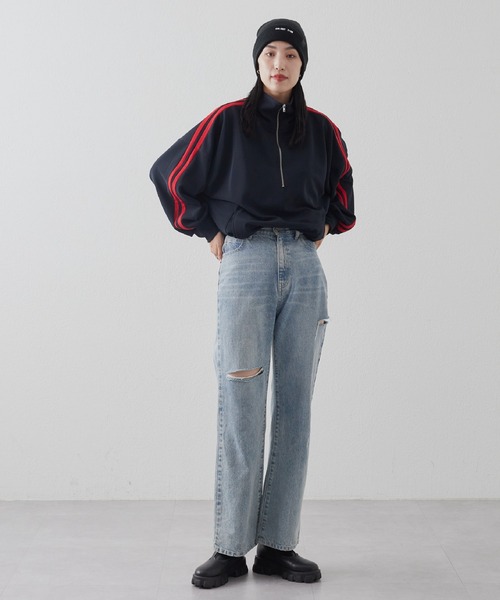 COLONY 2139（コロニートゥーワンスリーナイン）の「ドレープピケラインボリュームプルオーバー（ジャージ・レディース・ブラック/ネイビー・FREE）」の21枚目の写真