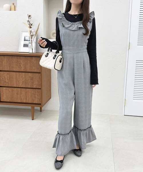 St.cecilia フリル付きグレーサロペット セール】裾フリルサロペット【ZOZOTOWN限定アイテム】（サロペット